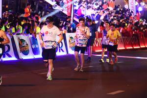 BIB: 
                            <button type="button" onclick="openModal(24218518)" class="btn btn-primary btn-sm float-right btn-popup" data-toggle="modal" data-target=".modal-high-quality">
                        <i class="fas fa-shopping-cart"></i> Add to Cart
                    </button>
                                            <button type="button" onclick="isThisMe(24218518, true)" class="btn btn-success btn-sm float-right btn-popup btn-isme hidden" data-toggle="tooltip" data-placement="bottom" title="นี่คือรูปของคุณใช่ไหม คลิกที่นี่เพื่อเอาเข้าอัลบั้ม">
                        <i class="fas fa-plus"></i> Add to album
                    </button>
                    <button type="button" onclick="isThisMe(24218518, false)" class="btn btn-warning btn-sm float-right btn-popup btn-isnotme hidden">
                        <i class="fas fa-ban"></i> Remove from album
                    </button>